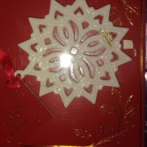 LENOX CHINA SNOWFLAKE